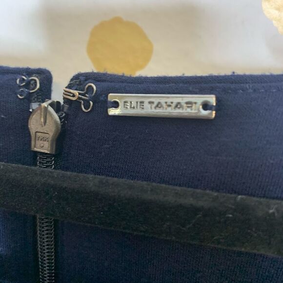 Elie tahari navy sheath dress size 14 - Picture 3 of 5